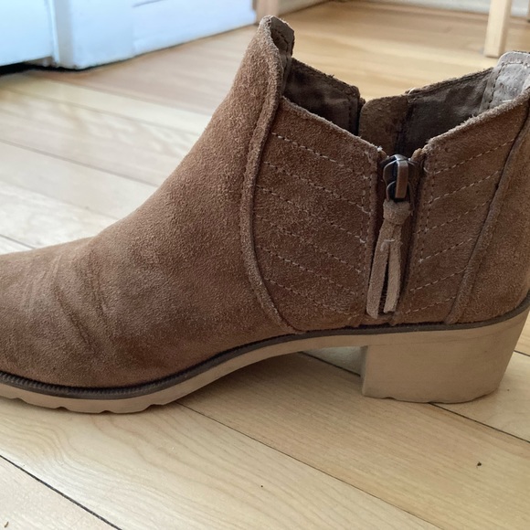 Reef suede booties with low heel 7.5 - Picture 3 of 9